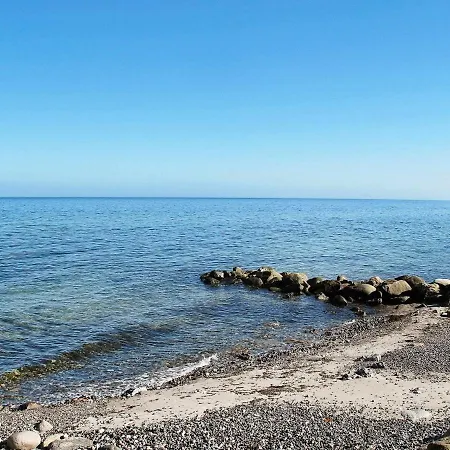 6 Person Holiday In Str By بيت للعطل
